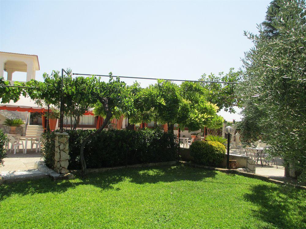 Le Zarafe Villa Ribera Bagian luar foto
