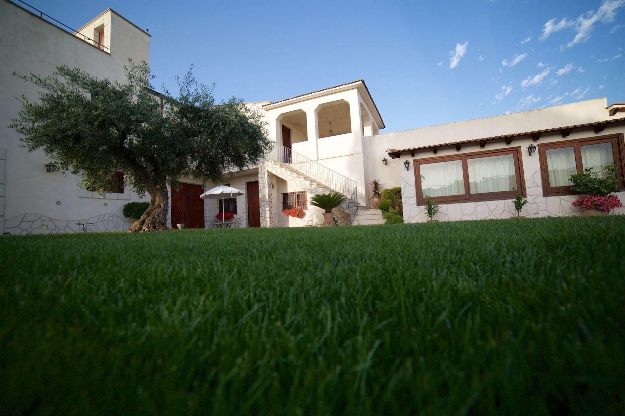 Le Zarafe Villa Ribera Bagian luar foto