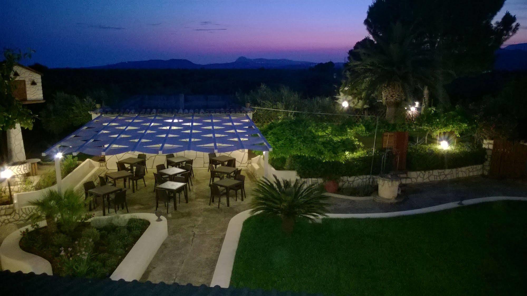 Le Zarafe Villa Ribera Bagian luar foto
