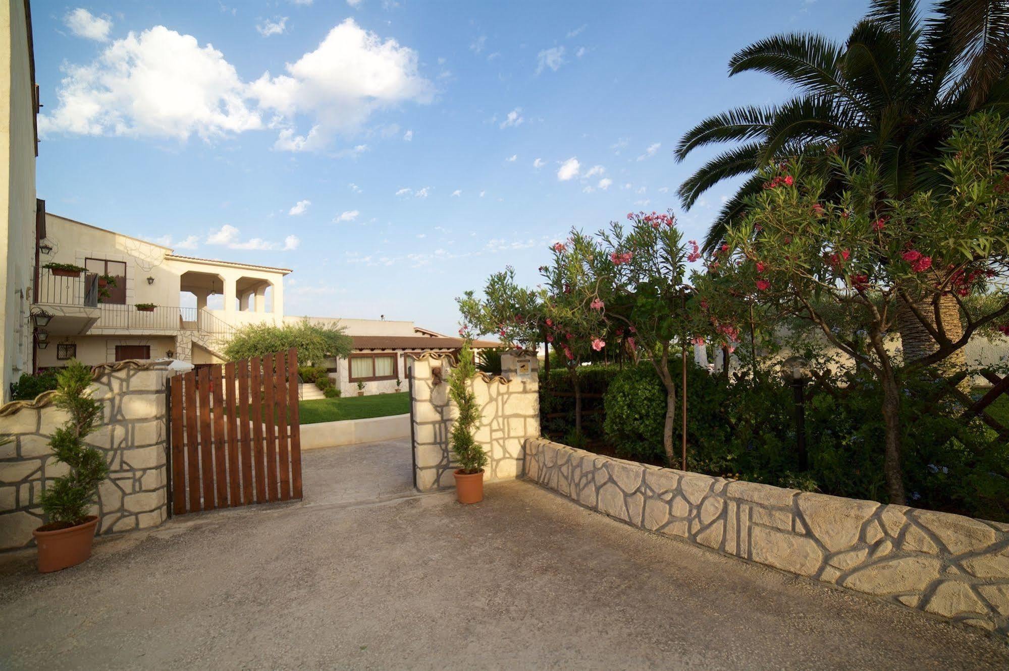 Le Zarafe Villa Ribera Bagian luar foto